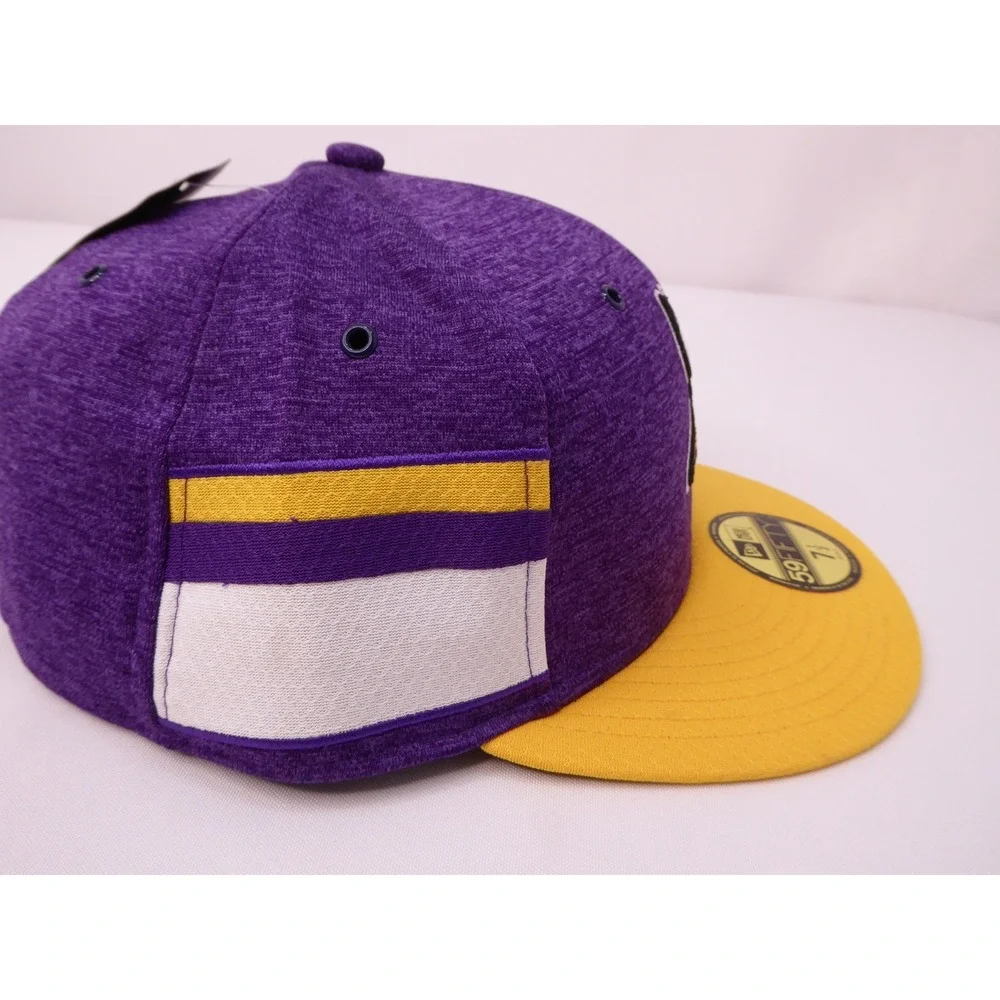 NWT New Era 59 Fifty NFL On Field Minnesota Vikings Sample Fitted Hat Cap 7 1/2